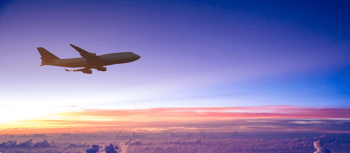 Airplane flying